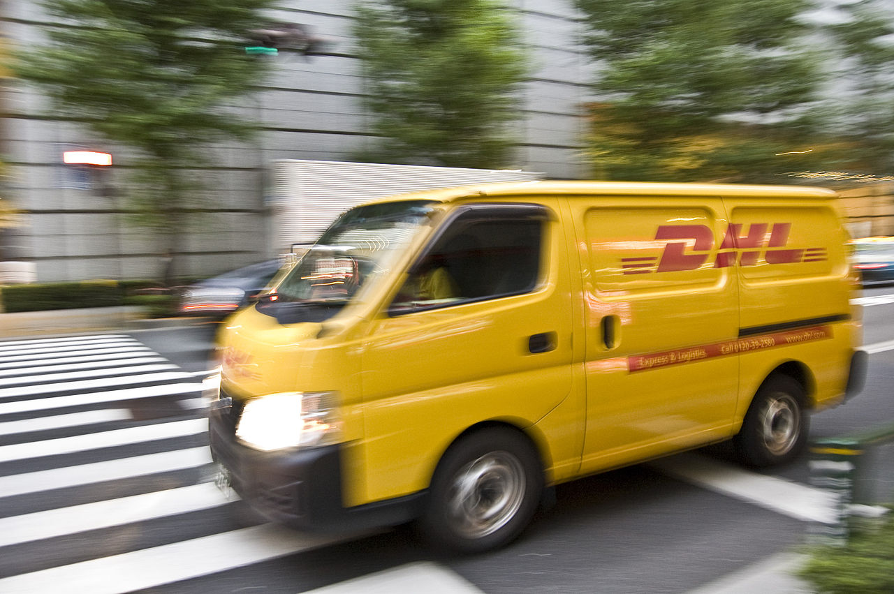 DHL_-_Deutsche_Post_in_Tokio